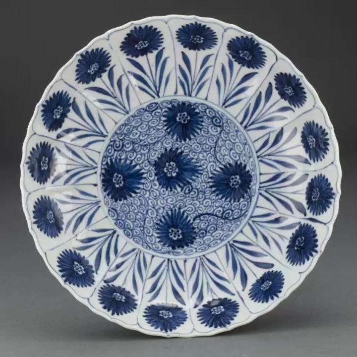 Porcelains from Wanjiao I Shipwreck exhibited in Shandong