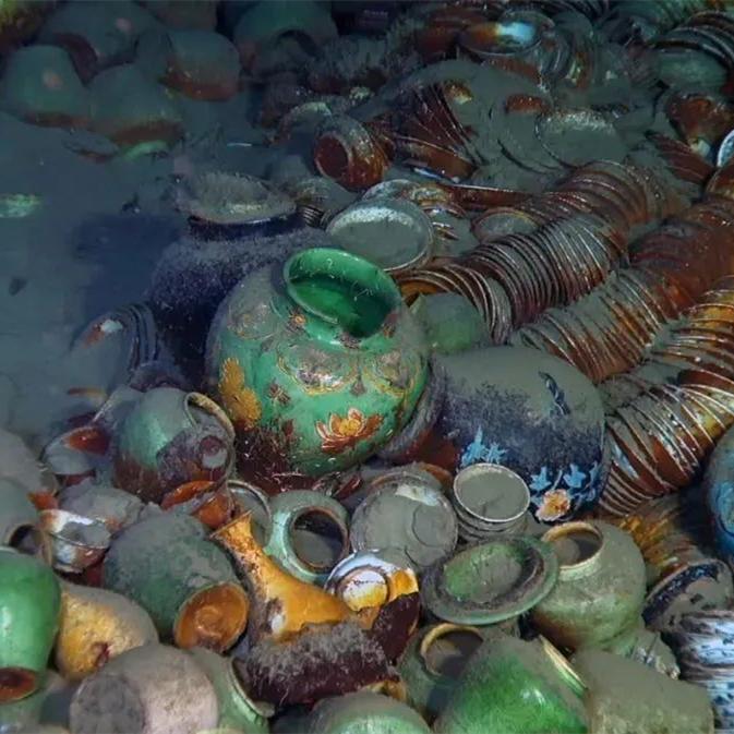 Deep-sea treasure hunt: Hundreds of cultural relics secured from shipwrecks in South China Sea