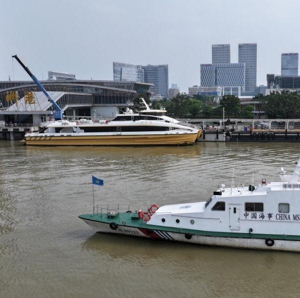 Use of ferry terminal in Guangzhou heats up