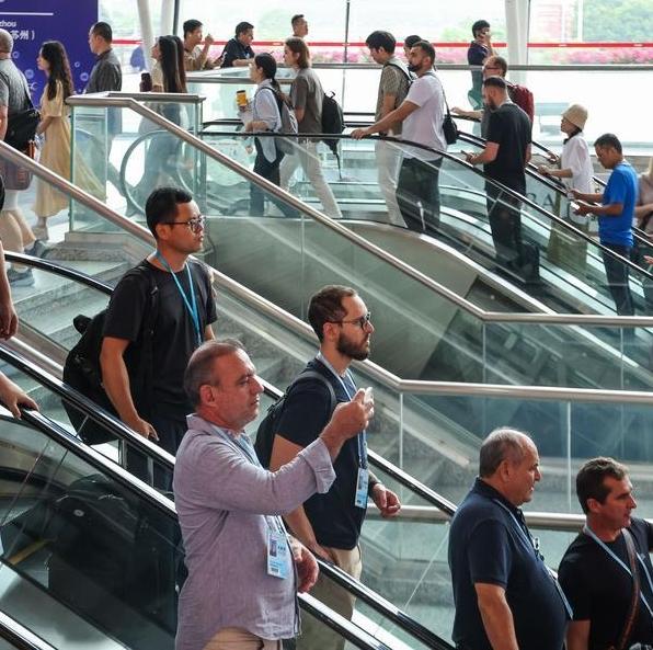 Canton Fair concludes with record number of int'l buyers