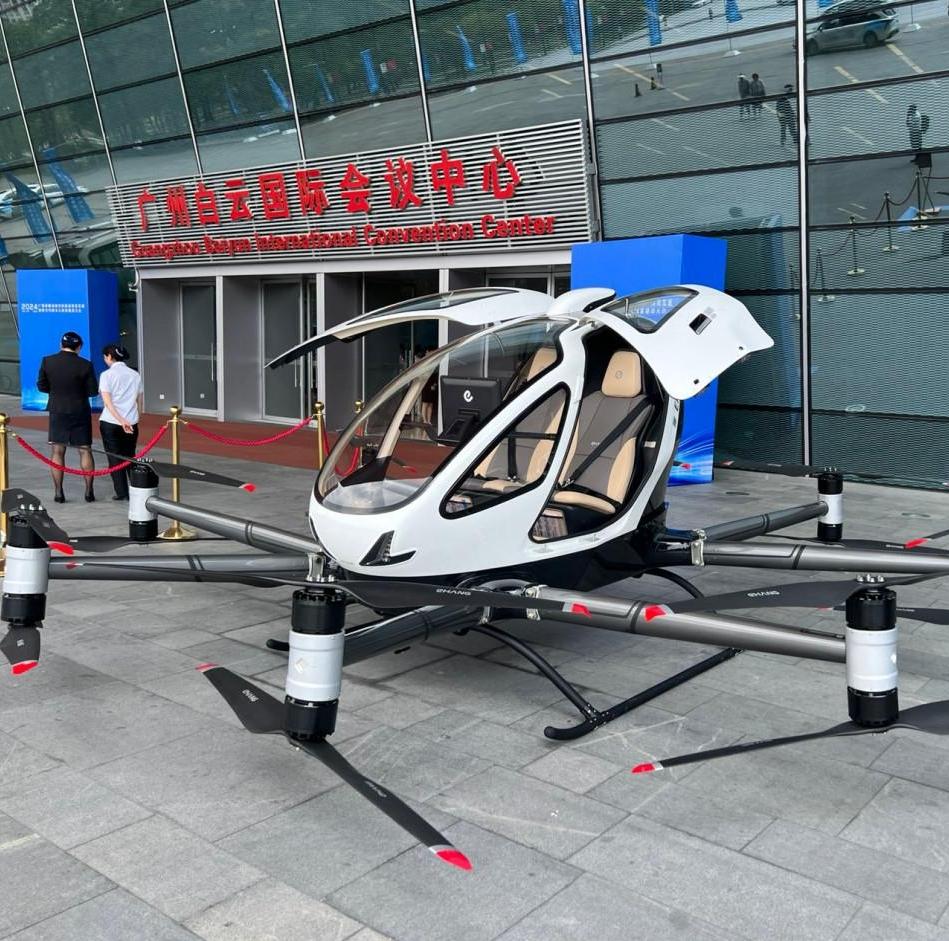 Guangzhou to set up 100 takeoff and landing spots for low-altitude economy