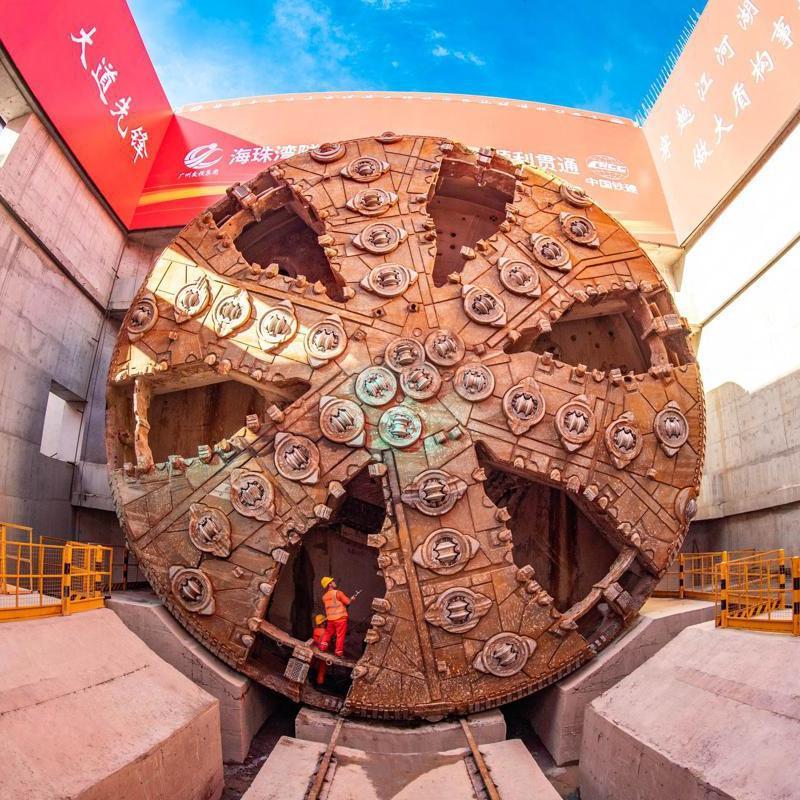 Guangzhou's Haizhu Bay Tunnel achieves major engineering milestone