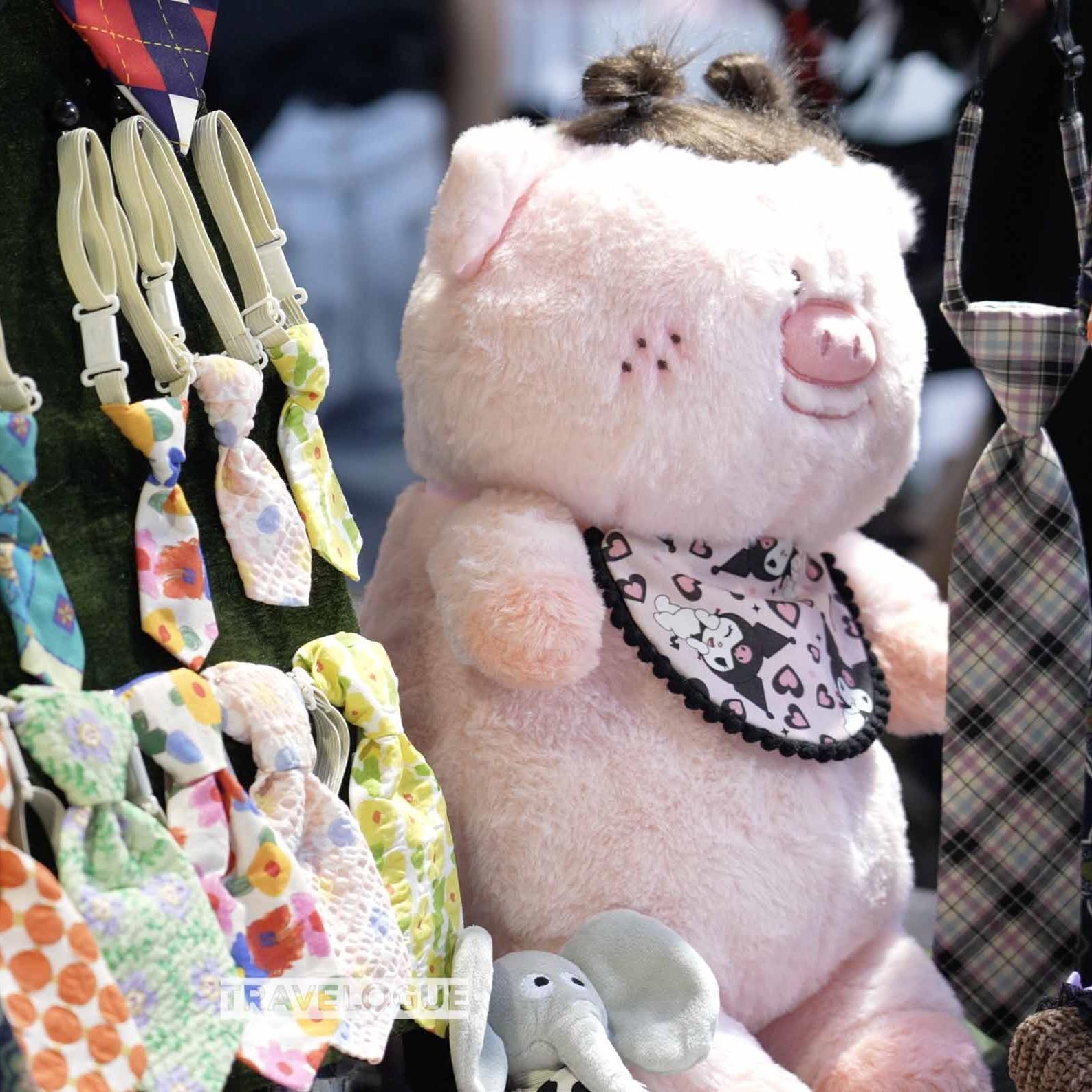 Pick up a gem at a trendy street market