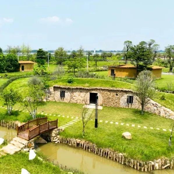 Nansha's fairy-tale town surpasses expectations