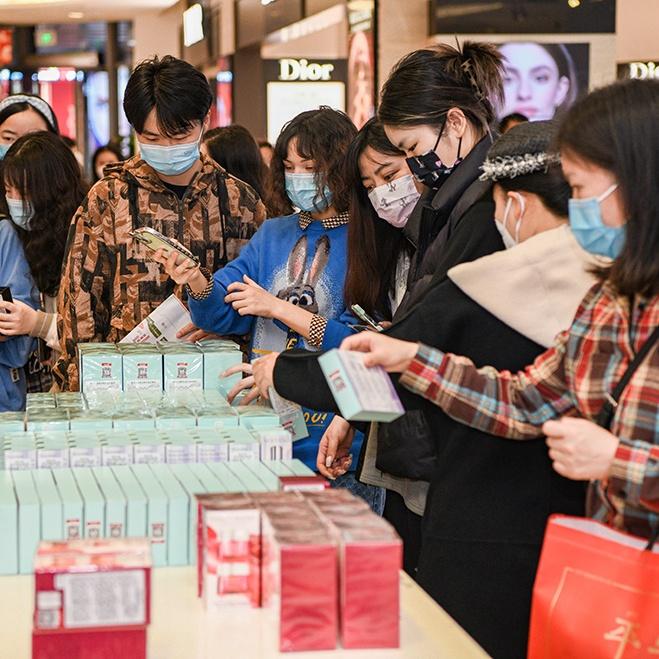 Downtown duty-free shopping in China gets policy boost