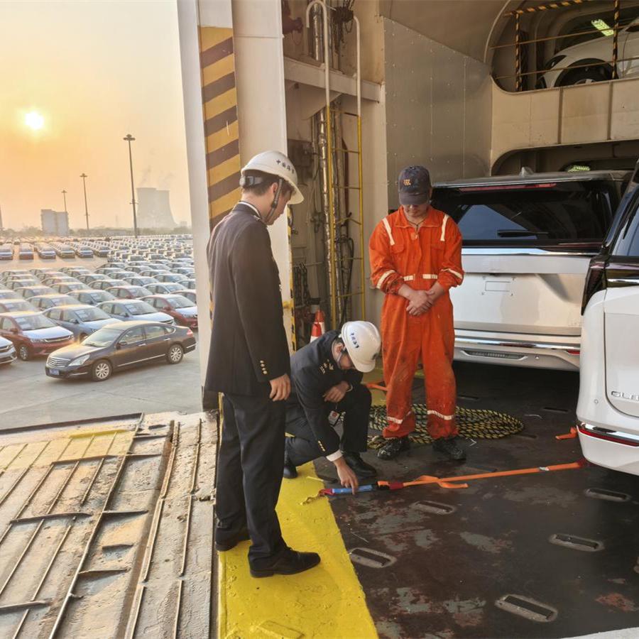 New auto transport route links Guangzhou and Wenchang
