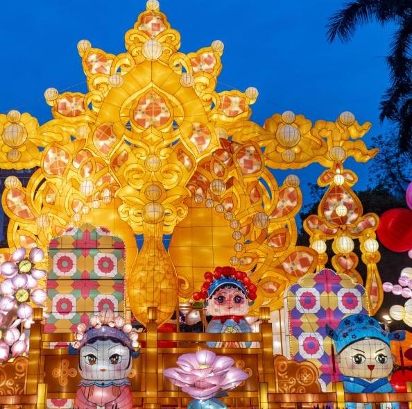 Video & pics | ?Gorgeous?light?debugging?for Lantern Festival lantern show at Guangzhou Cultural Park